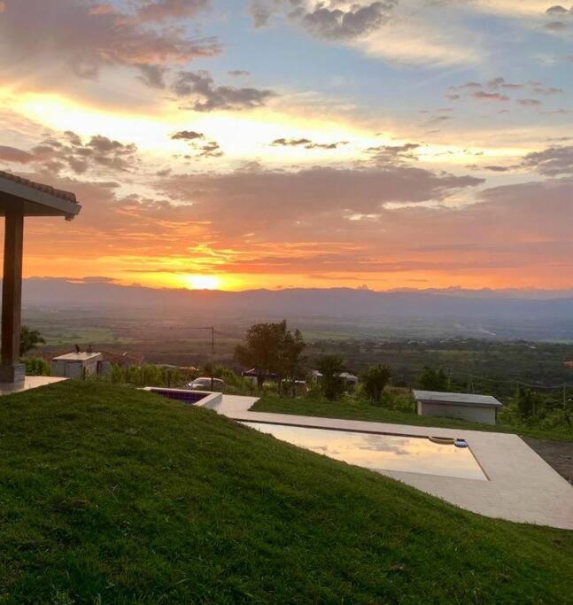 Villa Paraiso, Santa Elena Valle del Cauca