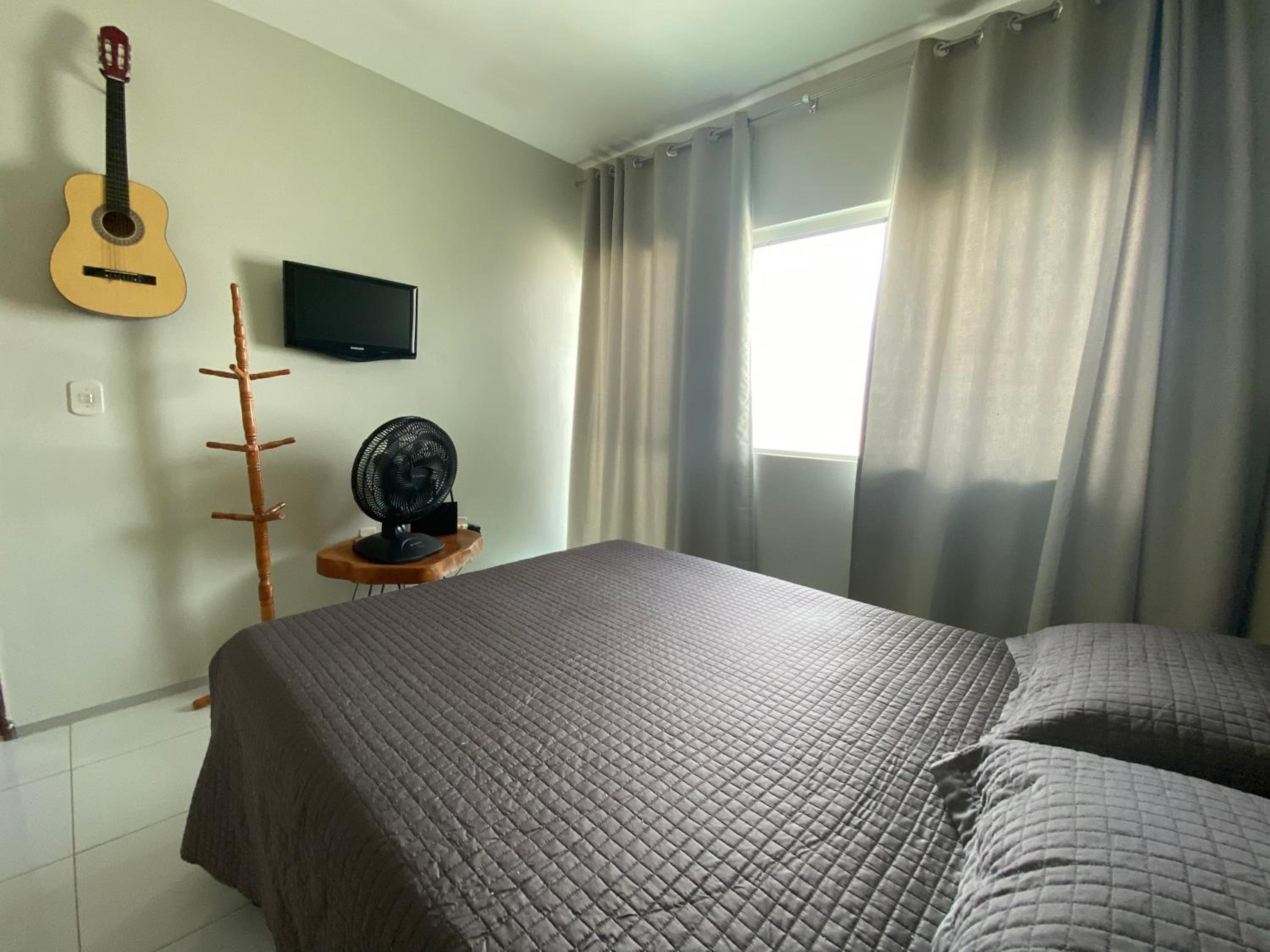 Duplex a 10min PP, com Ar, Internet, Estacionamento - Casa236