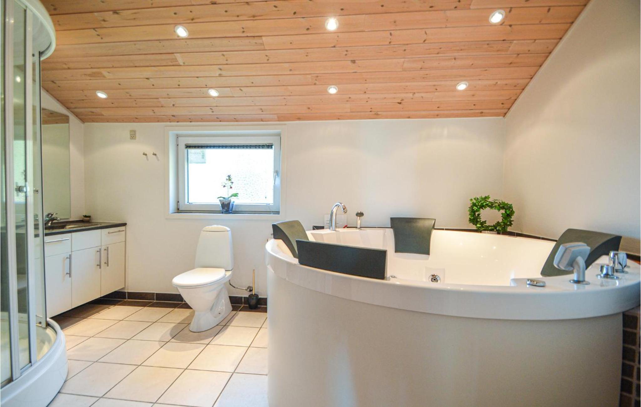 Pet Friendly Home In Rømø With Kitchen