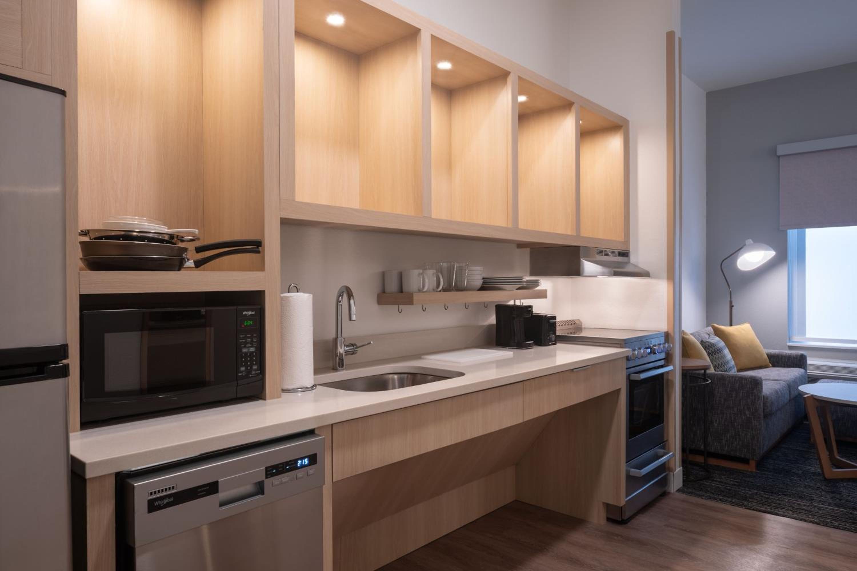 TownePlace Suites by Marriott New Philadelphia - Property Image 4