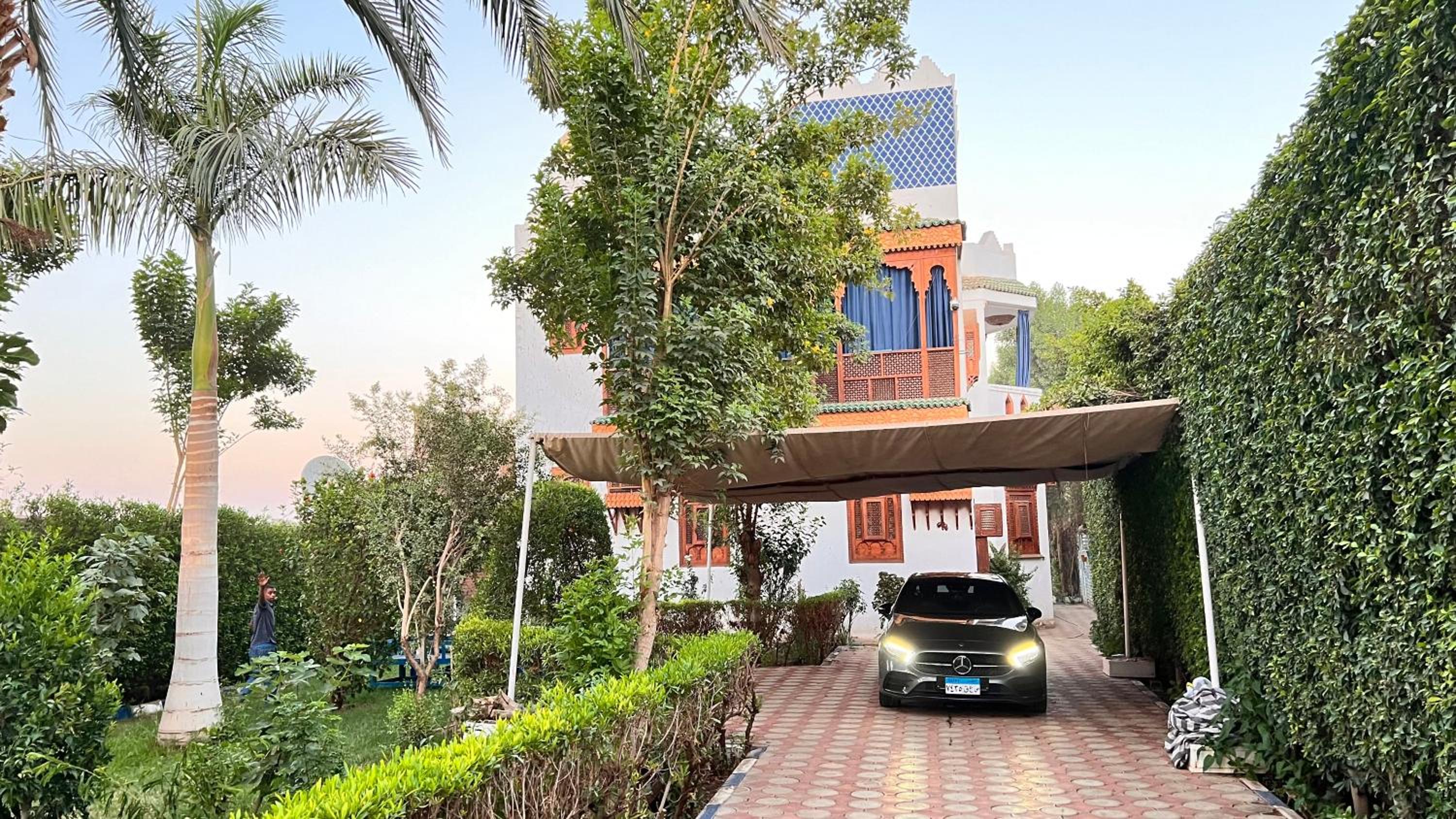 Villa Barba Luxor