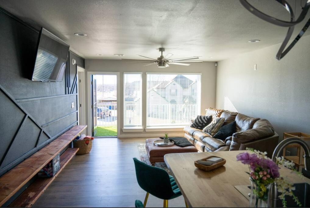 Simplistic Downtown Modern Loft