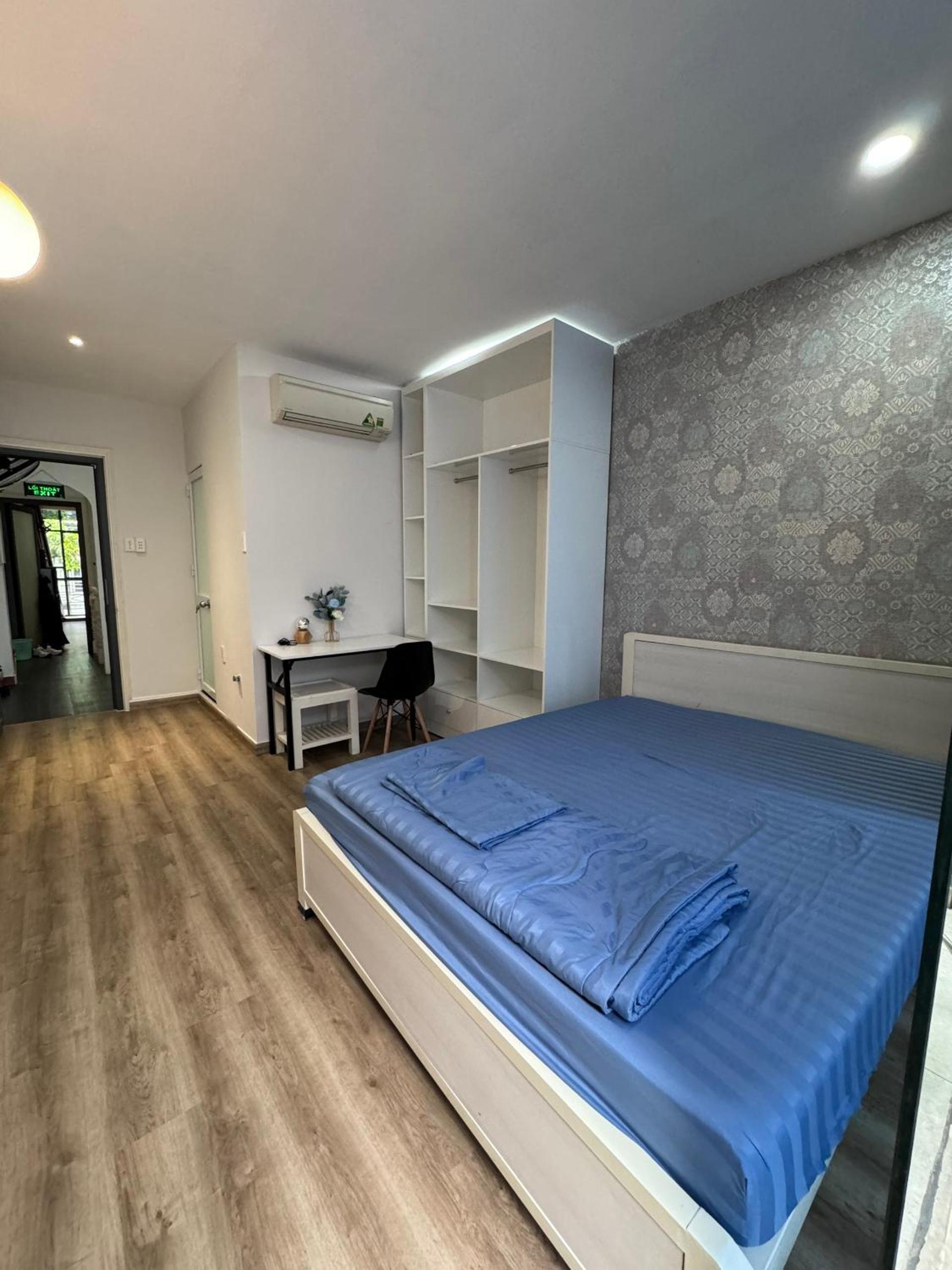LUXE apartment inside quiet alley