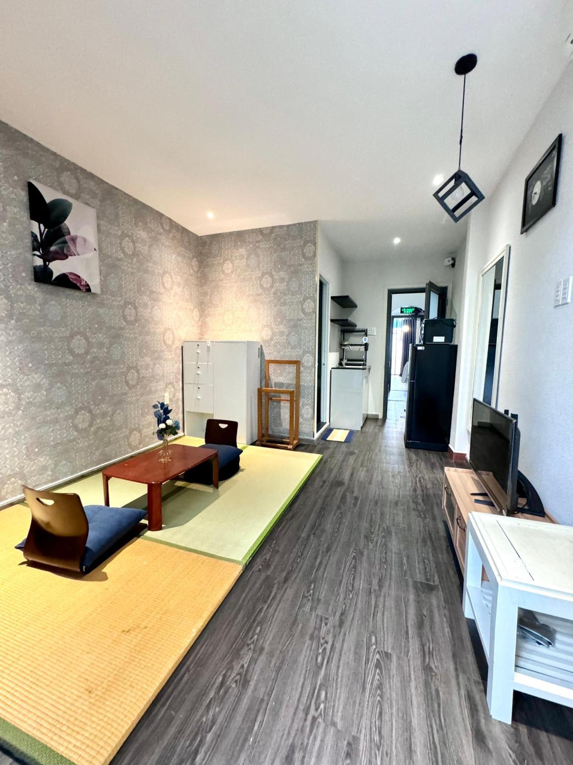 LUXE apartment inside quiet alley