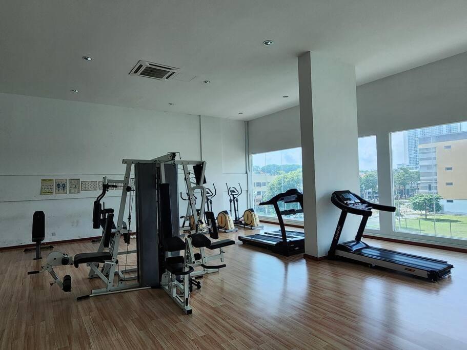 11# 1-4 Pax Spacious Muji Living at Austin Height