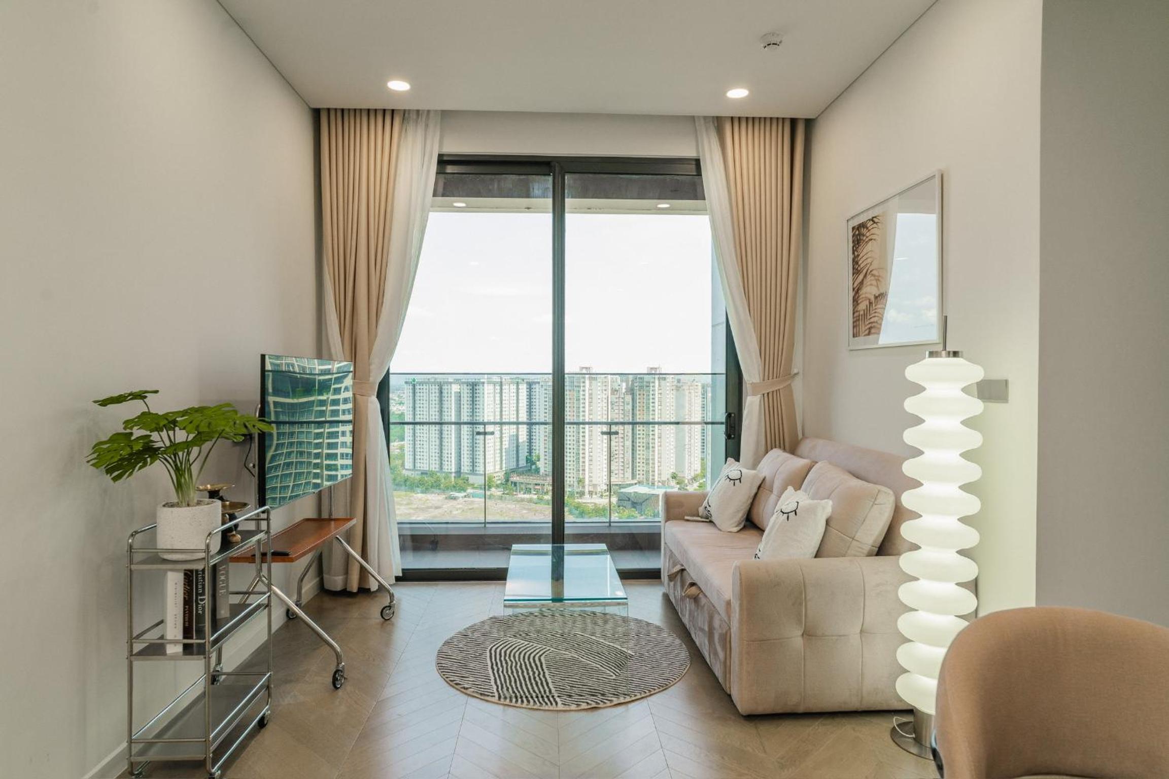 2 bedroom City View Minimal Apartment