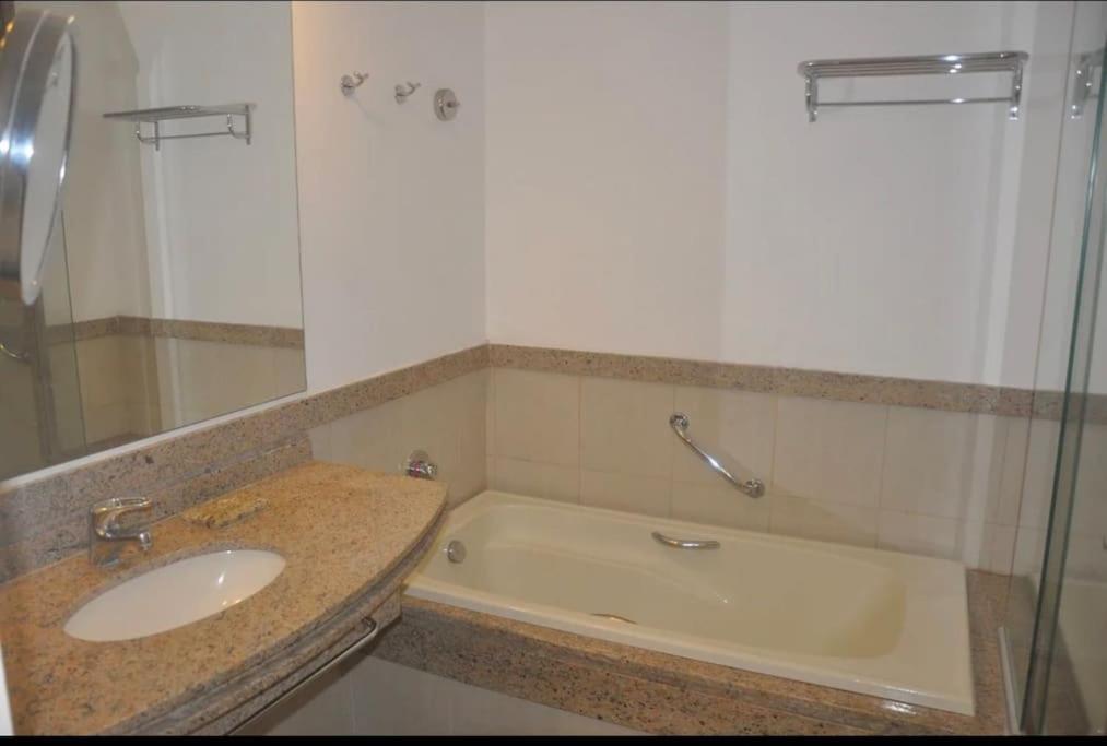 Lindo flat no Costabella resort