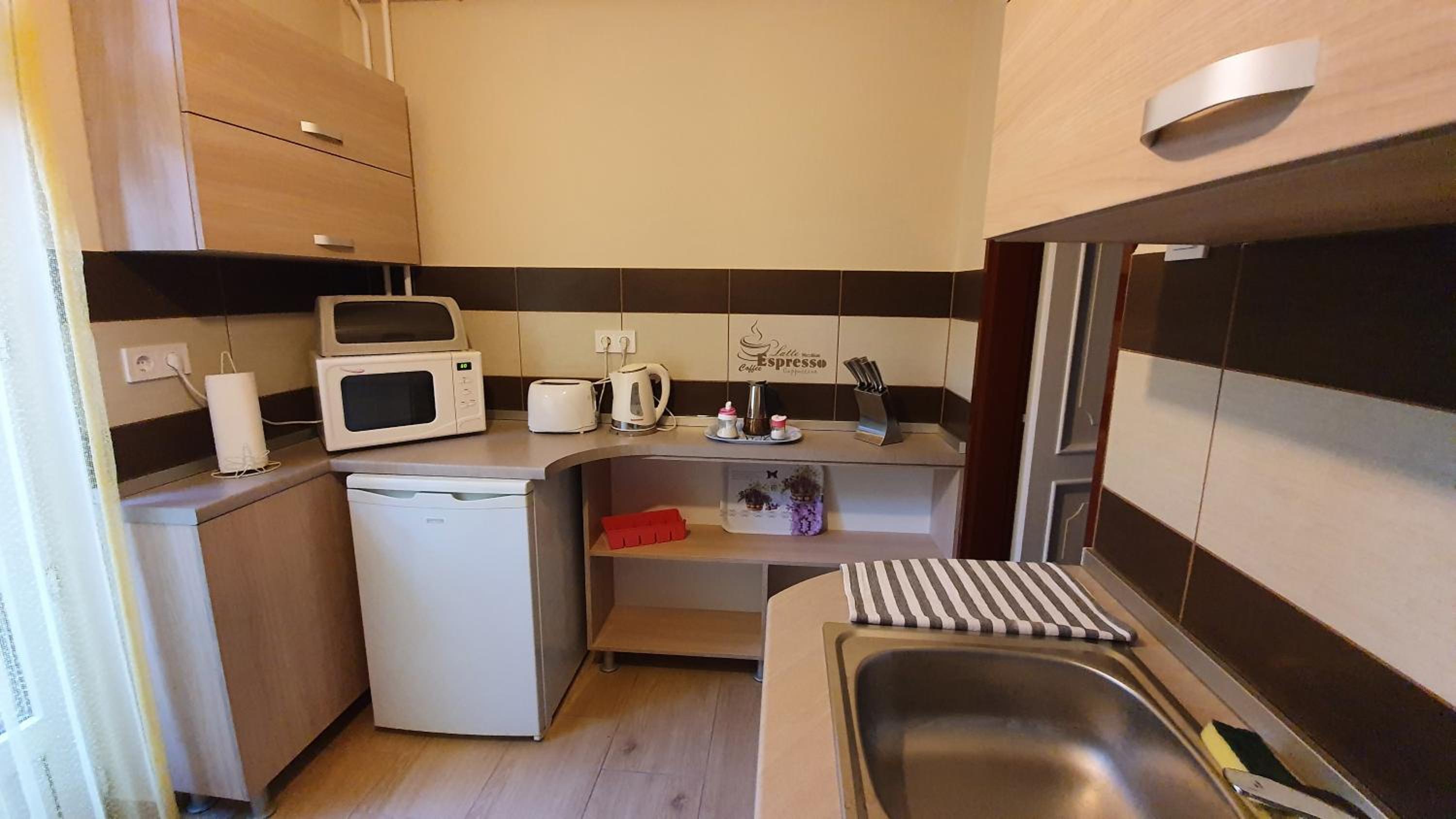 Ágnes Vendégházak Siófok-apartman 2 view 3