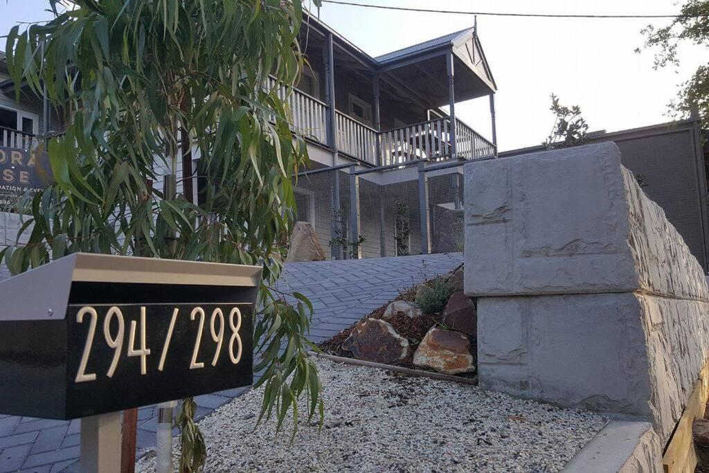 Temora House