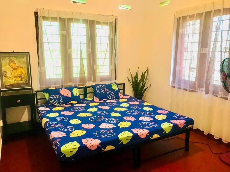 Streamside Sanctuary - Home Stay