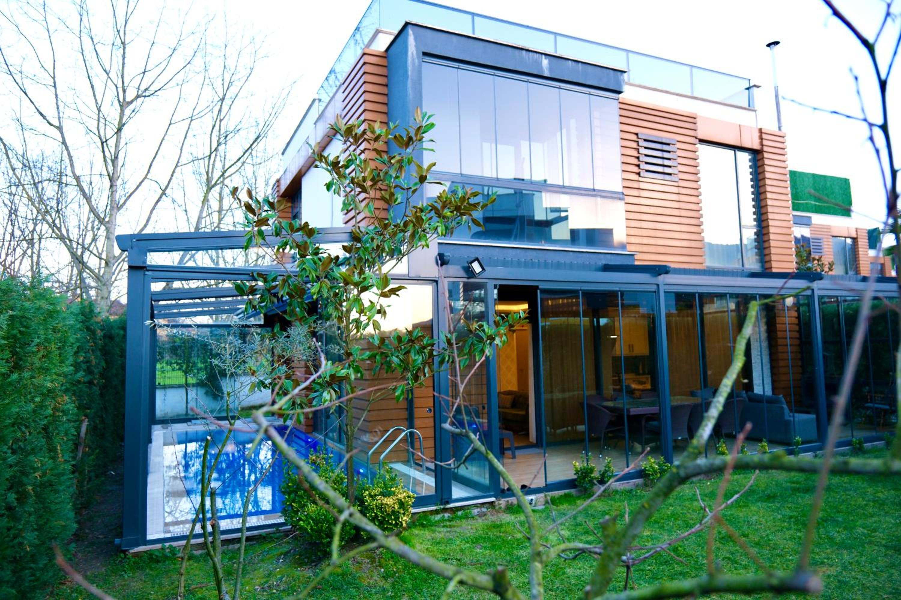 Hotel Emela Villa - Image 1