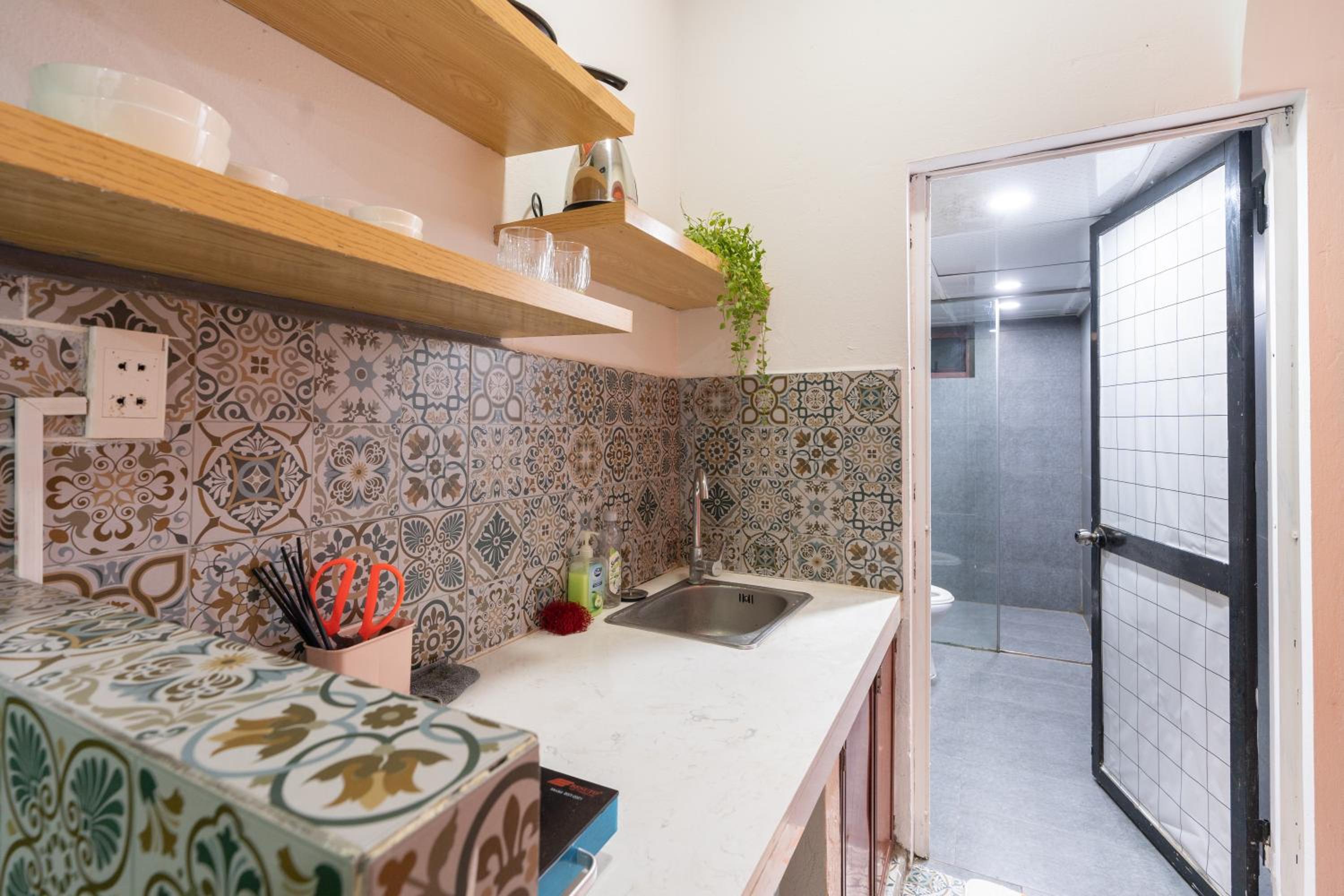 Harmony Home-Projector-Bathtub- Spacious