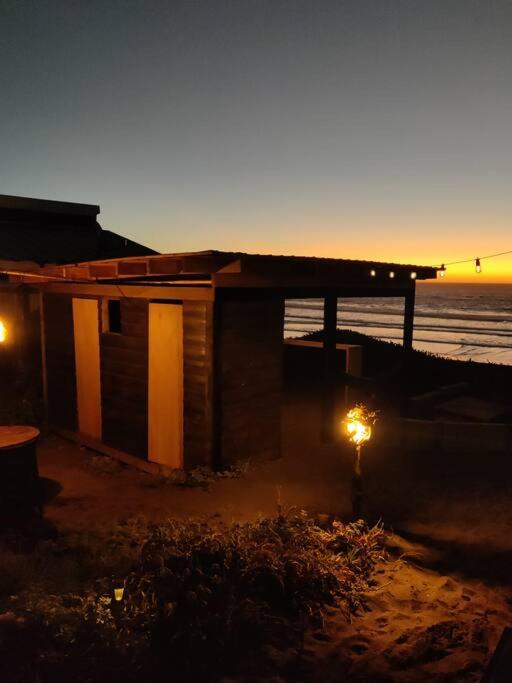 Tinaja a orilla de playa Matanzas