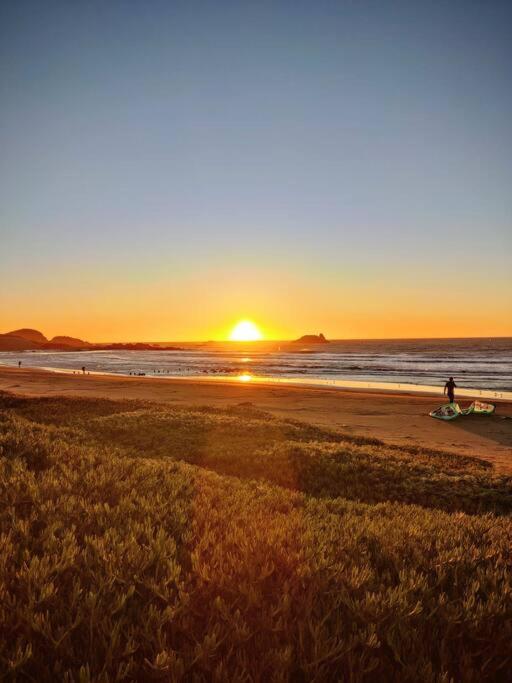 Tinaja a orilla de playa Matanzas