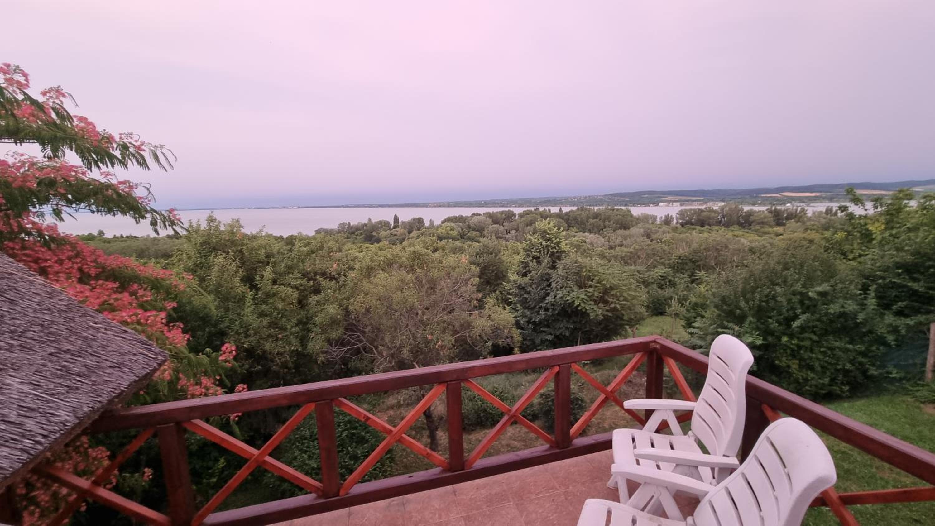 Villa Kőrózsa Vendégház Tihany view 3