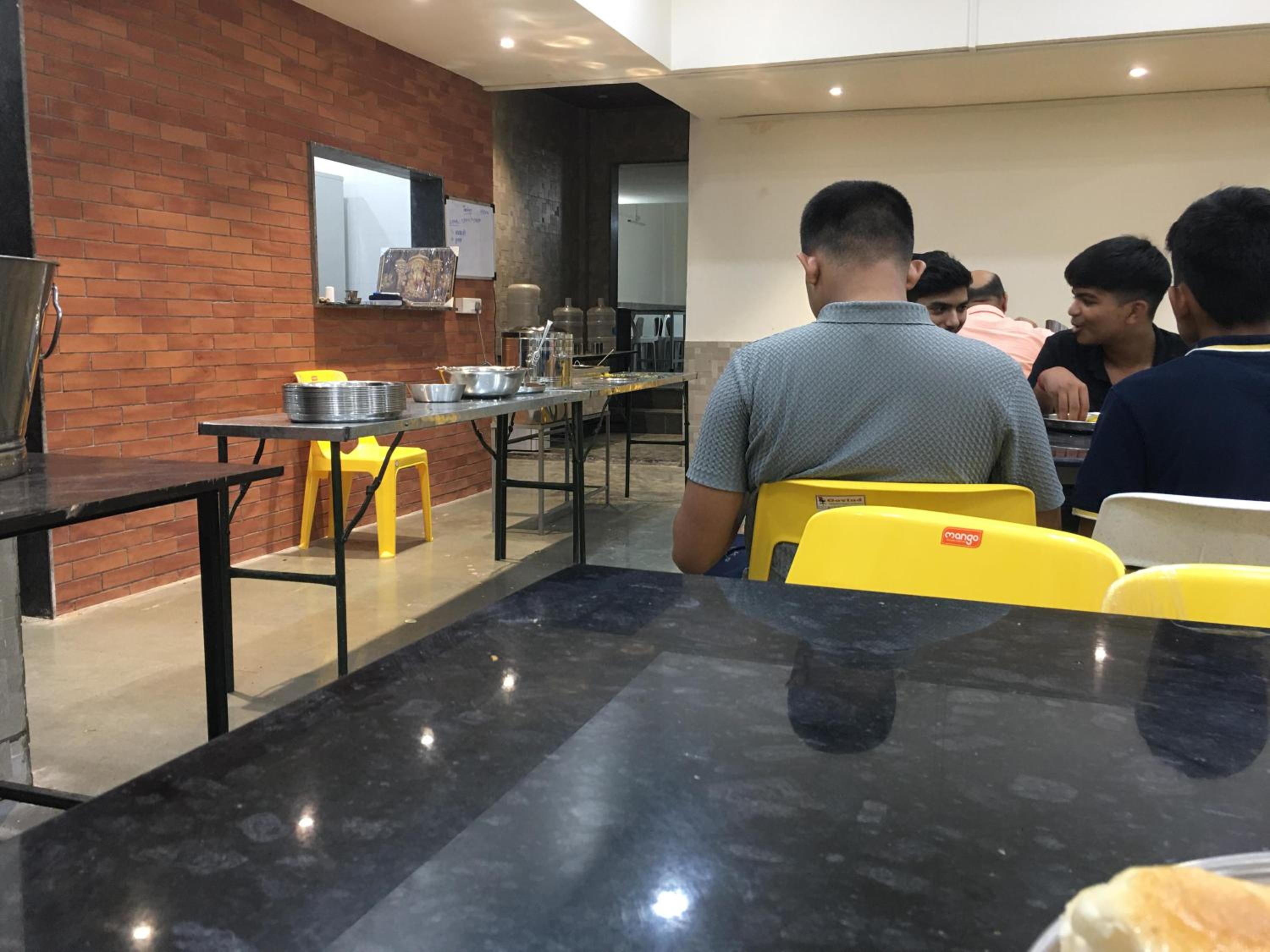 Torrent coliving