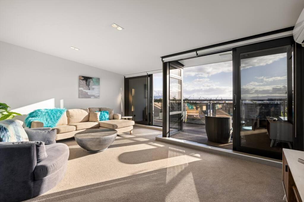The Lookout - Mount Maunganui view 2