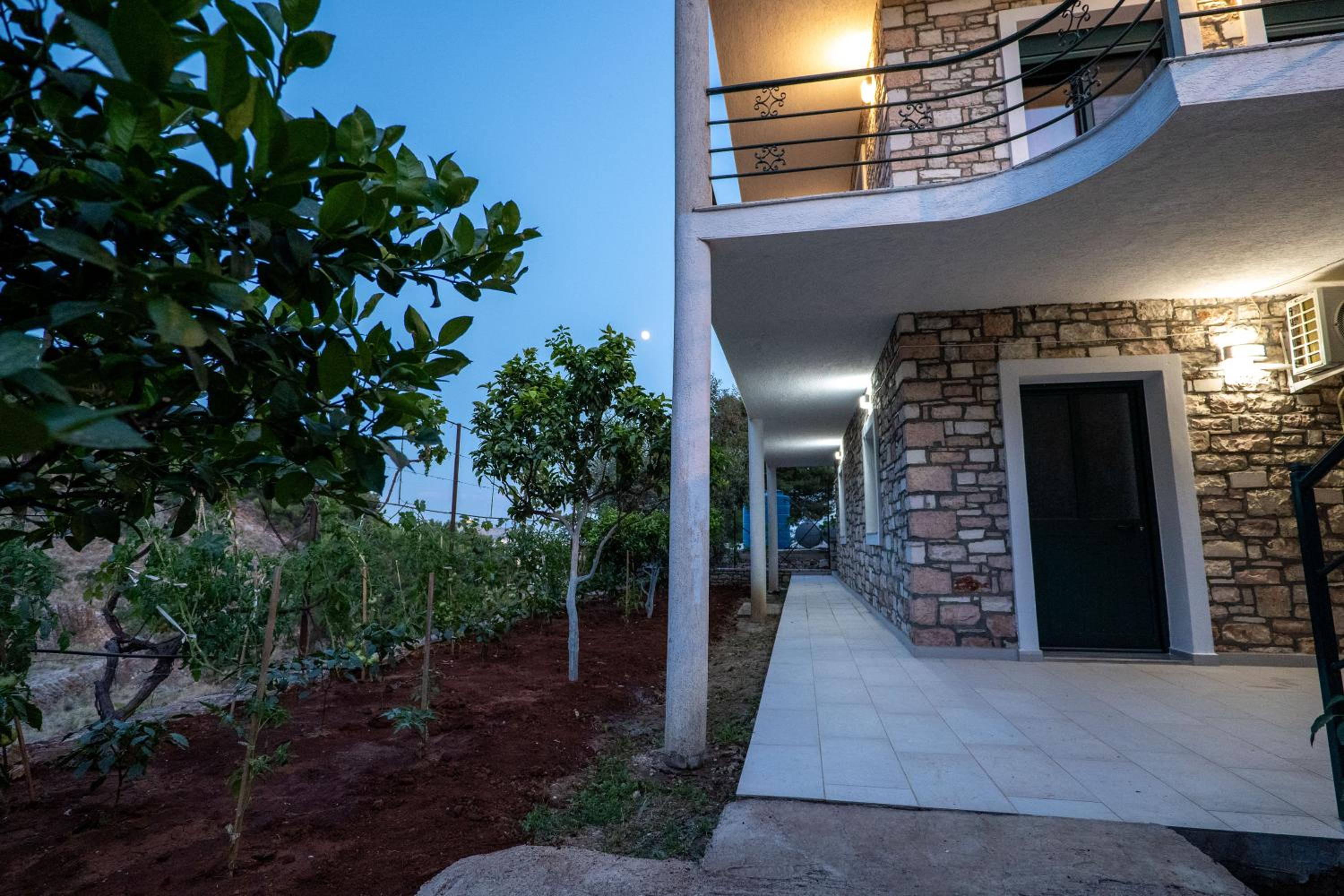 Green Villa