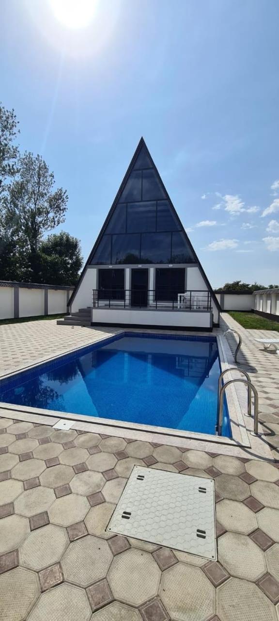 A-frame Oasis Bungalow Gabala