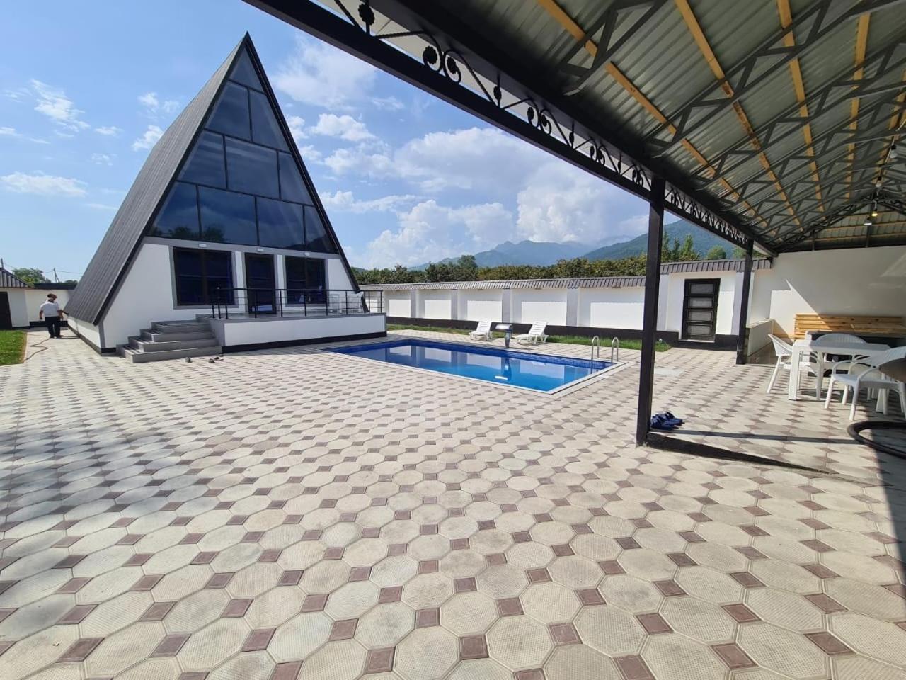 A-frame Oasis Bungalow Gabala