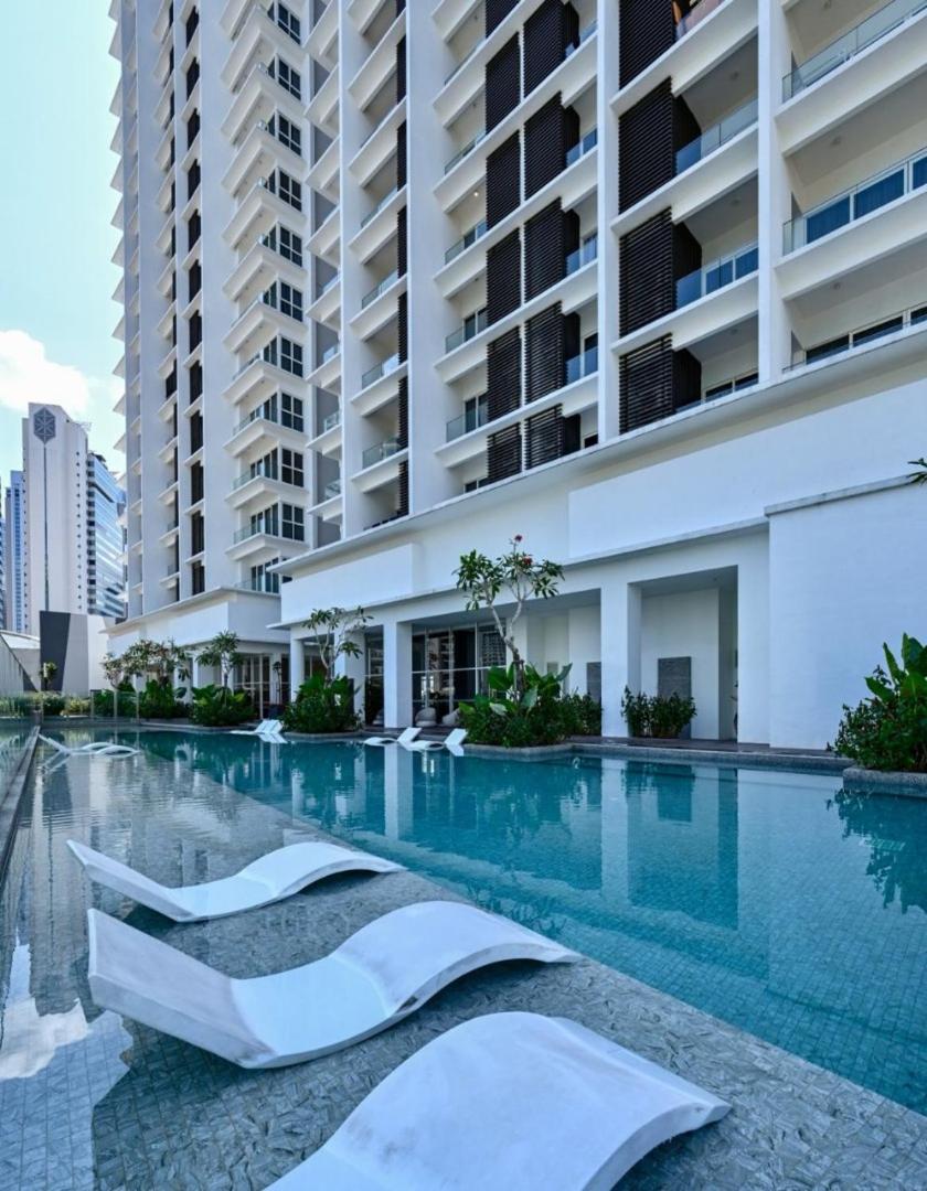 Quill Residence Luxury 3Pax Designer Suite by Hausome