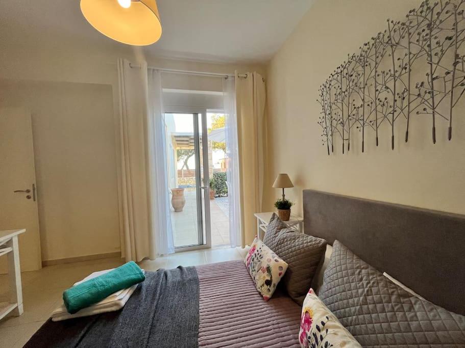 Colibri seafront villa with pool
