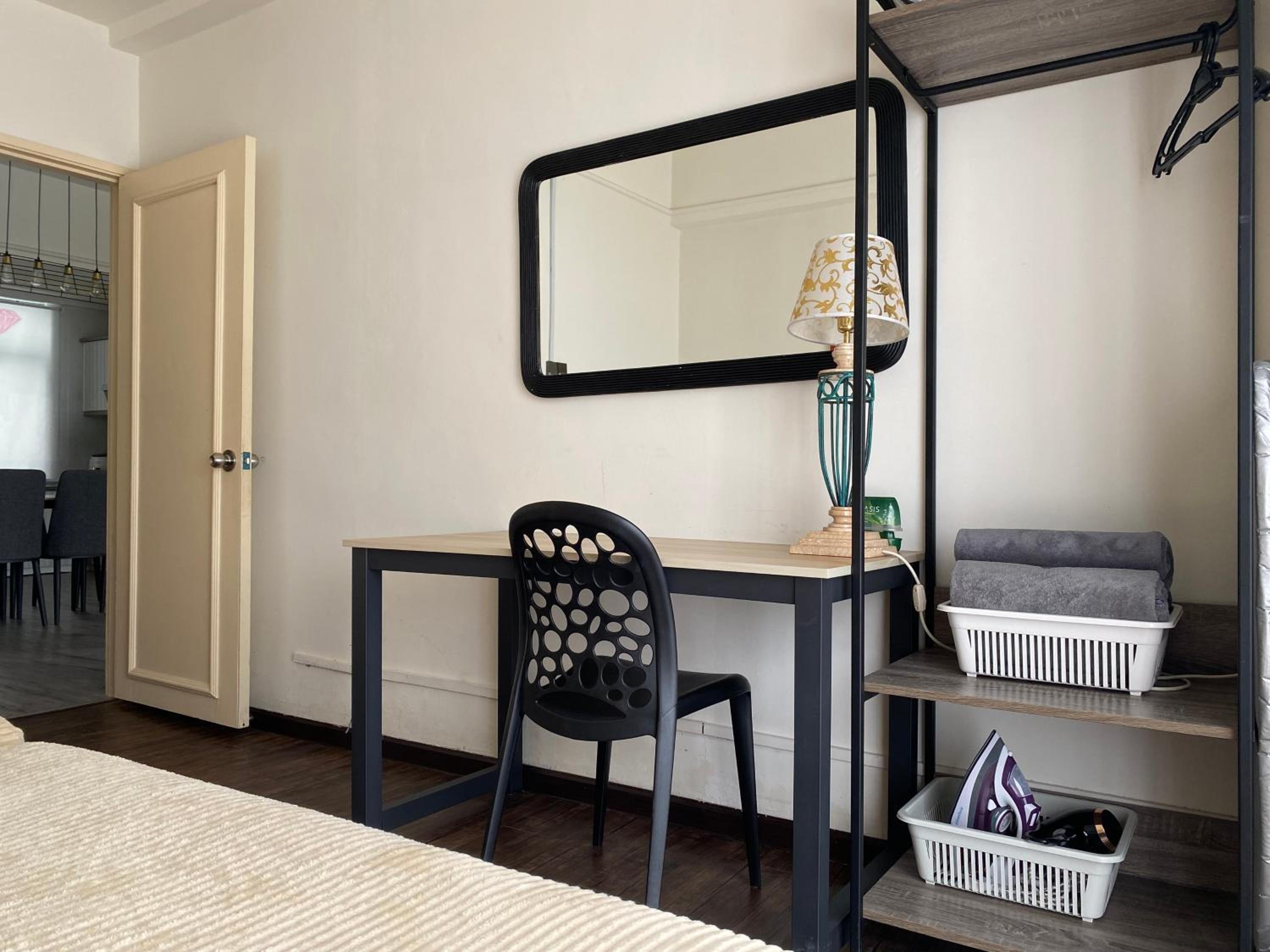 Comfy 1 Bedroom Apartment photo 2