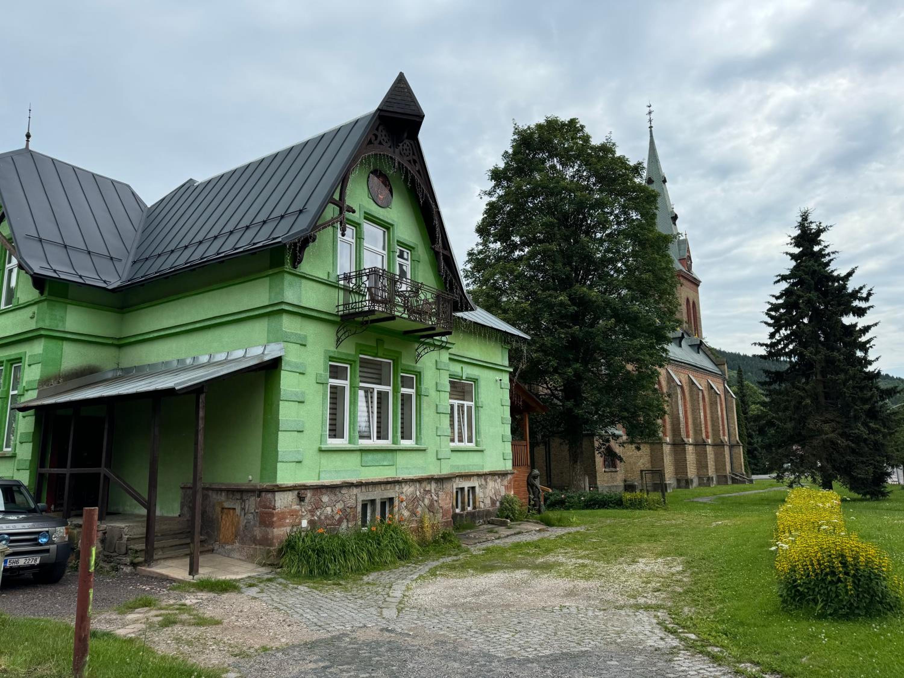 Photo 9