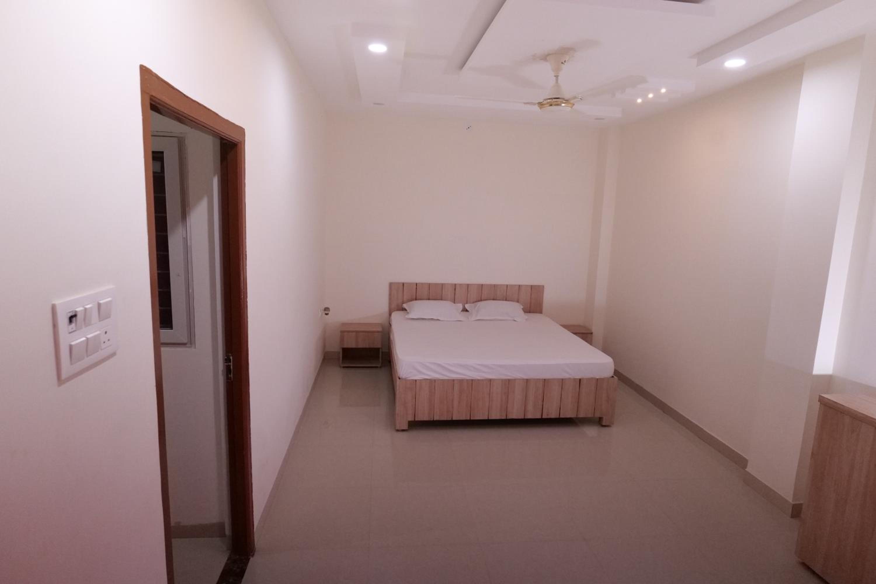 Hotel Rewa Regency