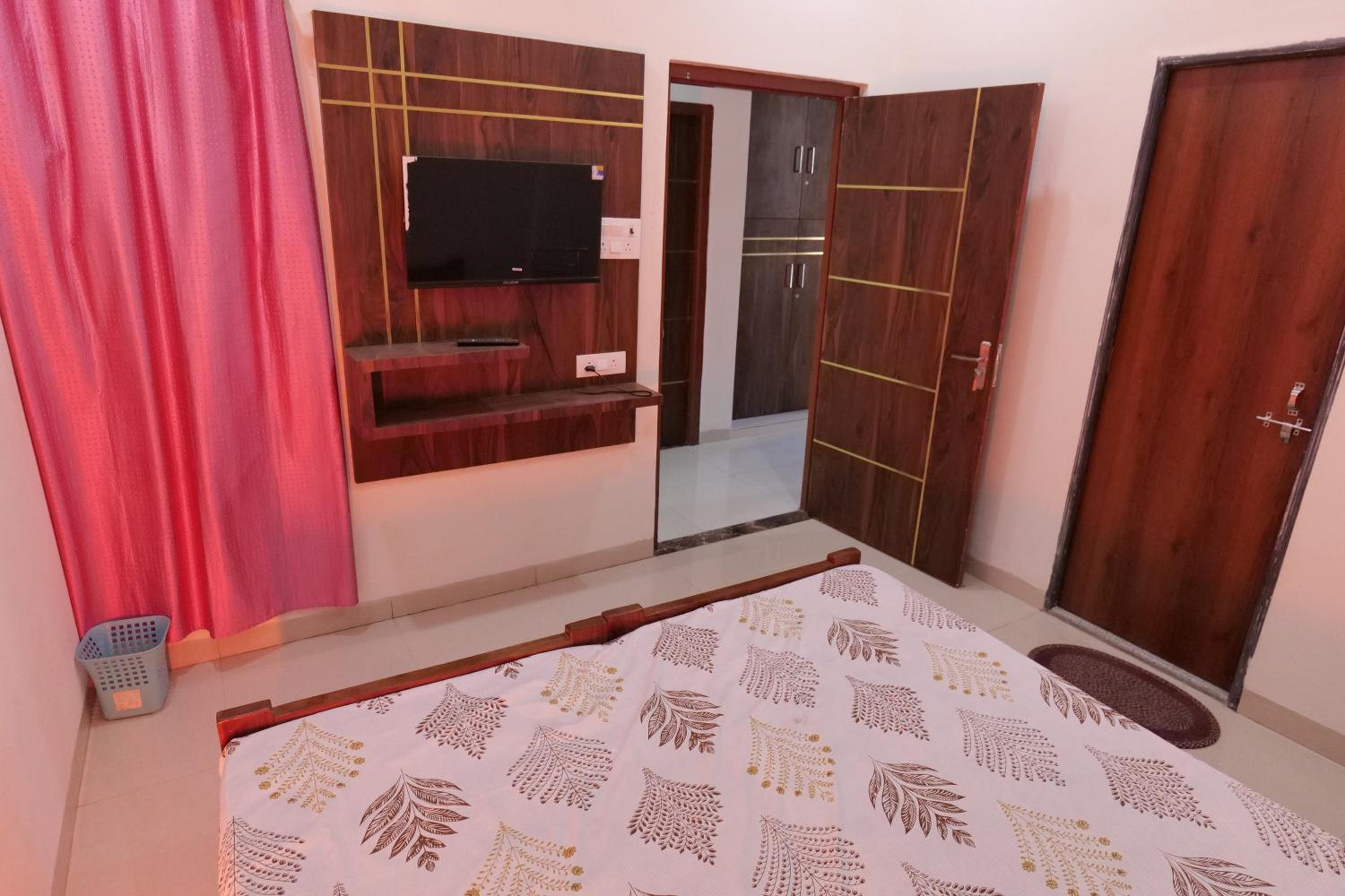Hotel Rewa Regency