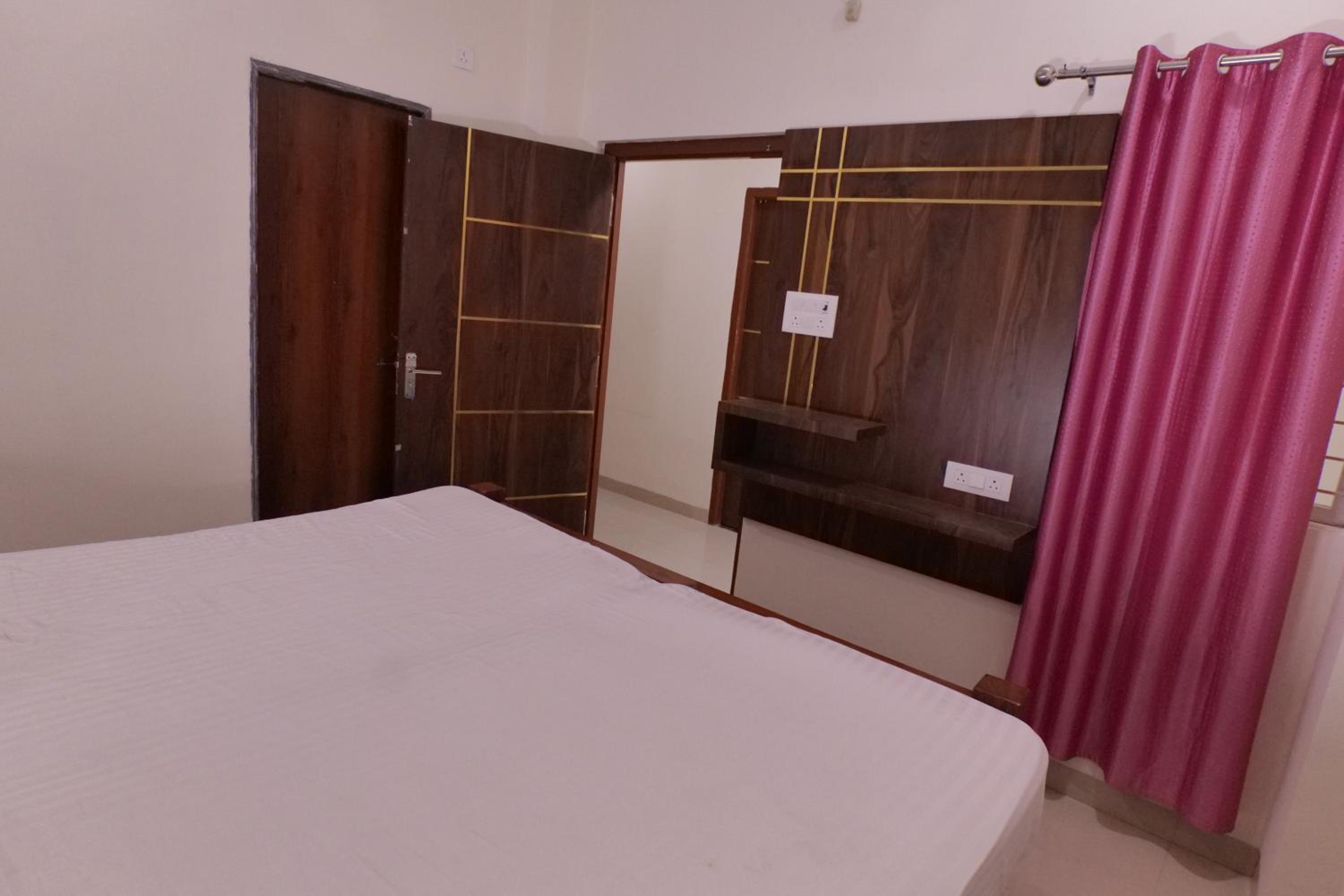 Hotel Rewa Regency