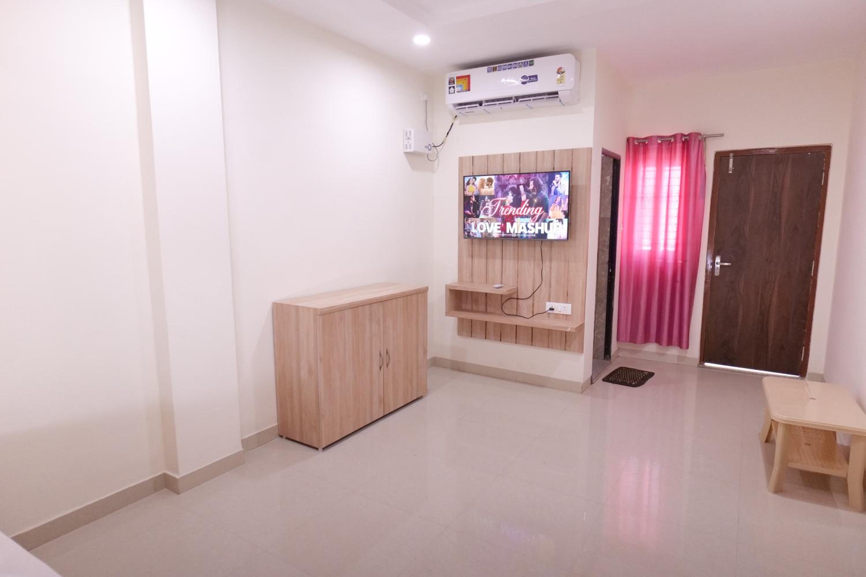 Hotel Rewa Regency