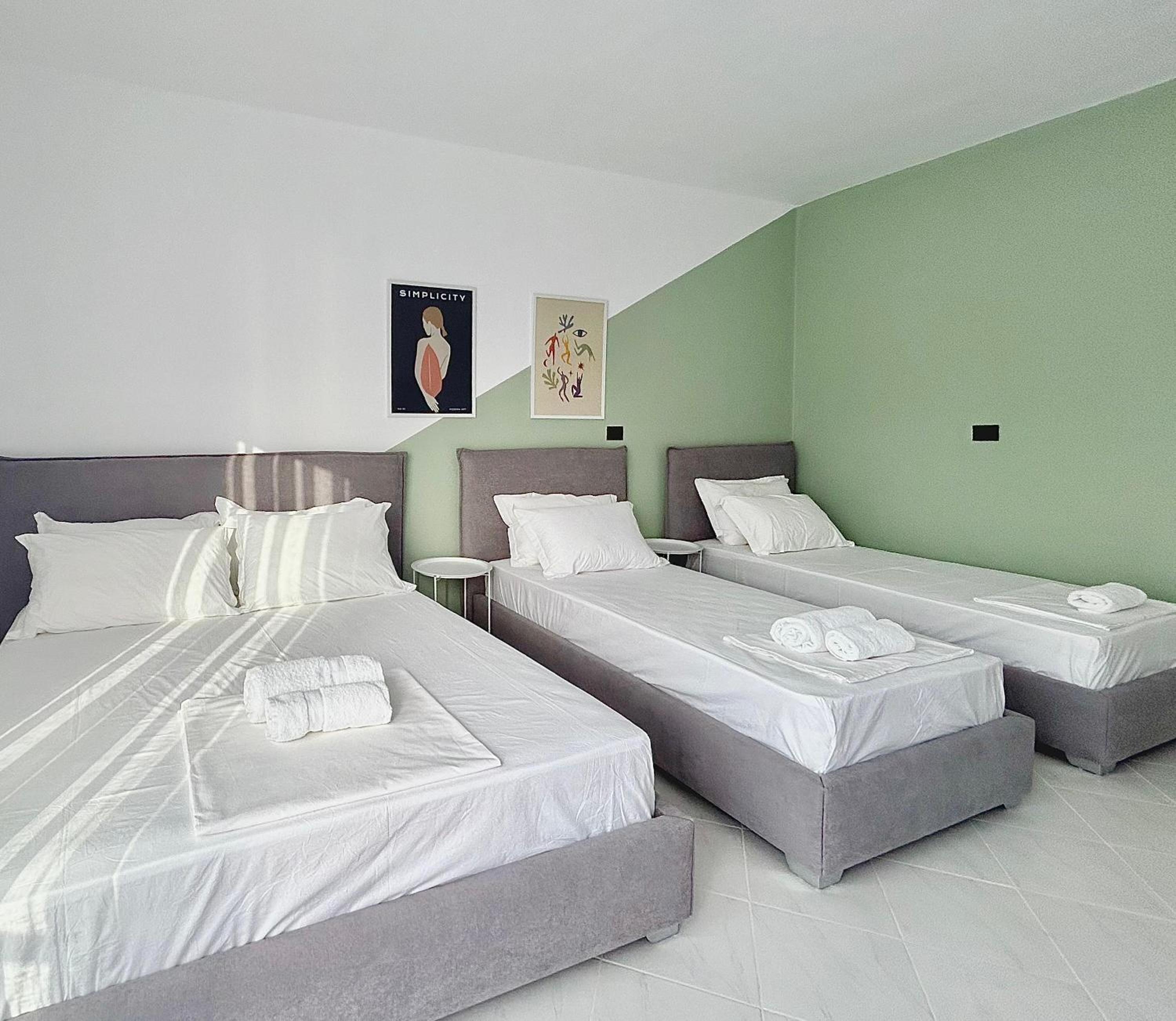 Lulu Suites- Lime