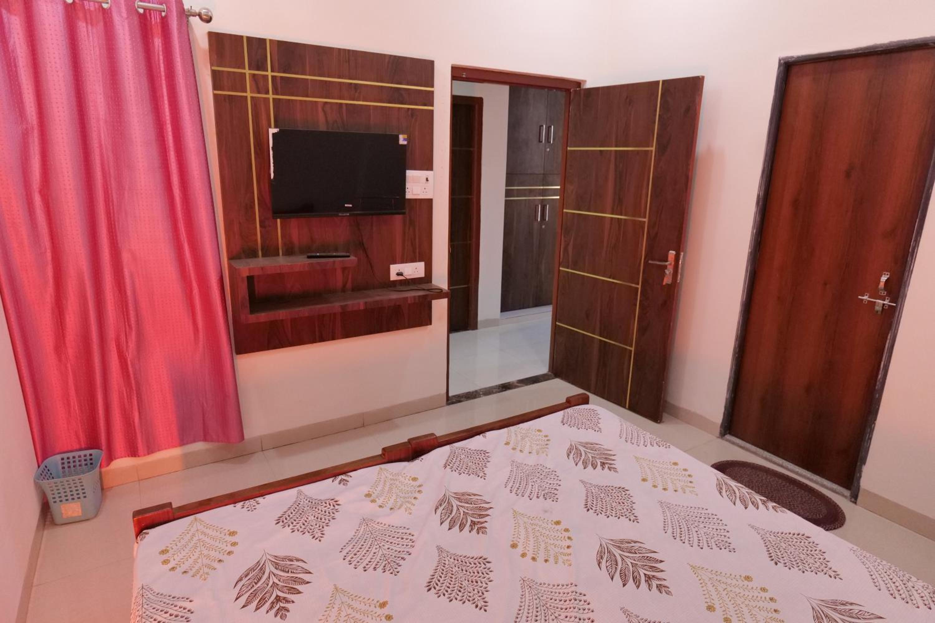 Hotel Rewa Regency