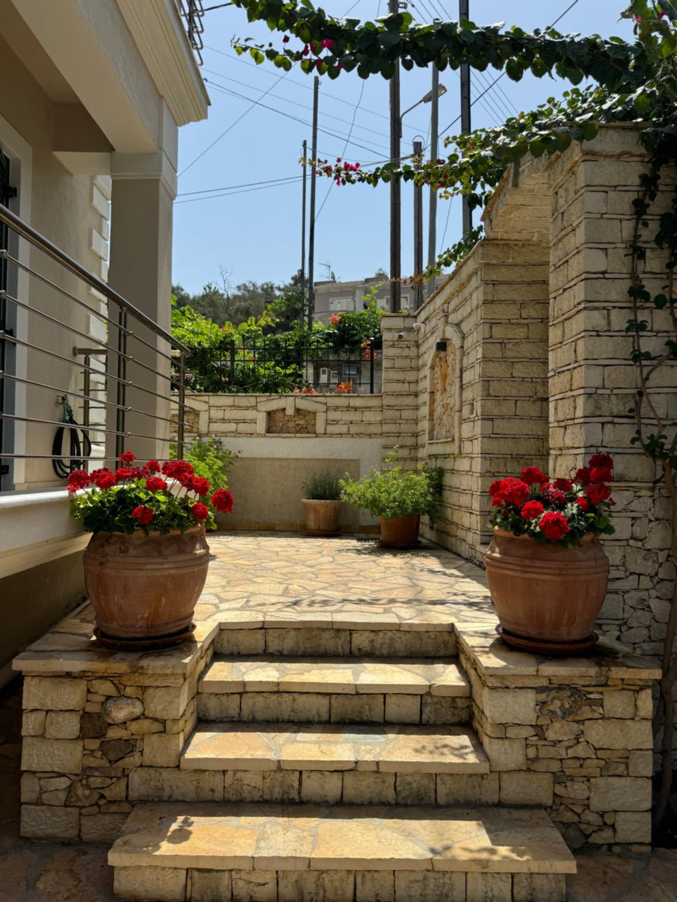 Ilianas R&F Luxury home view 3