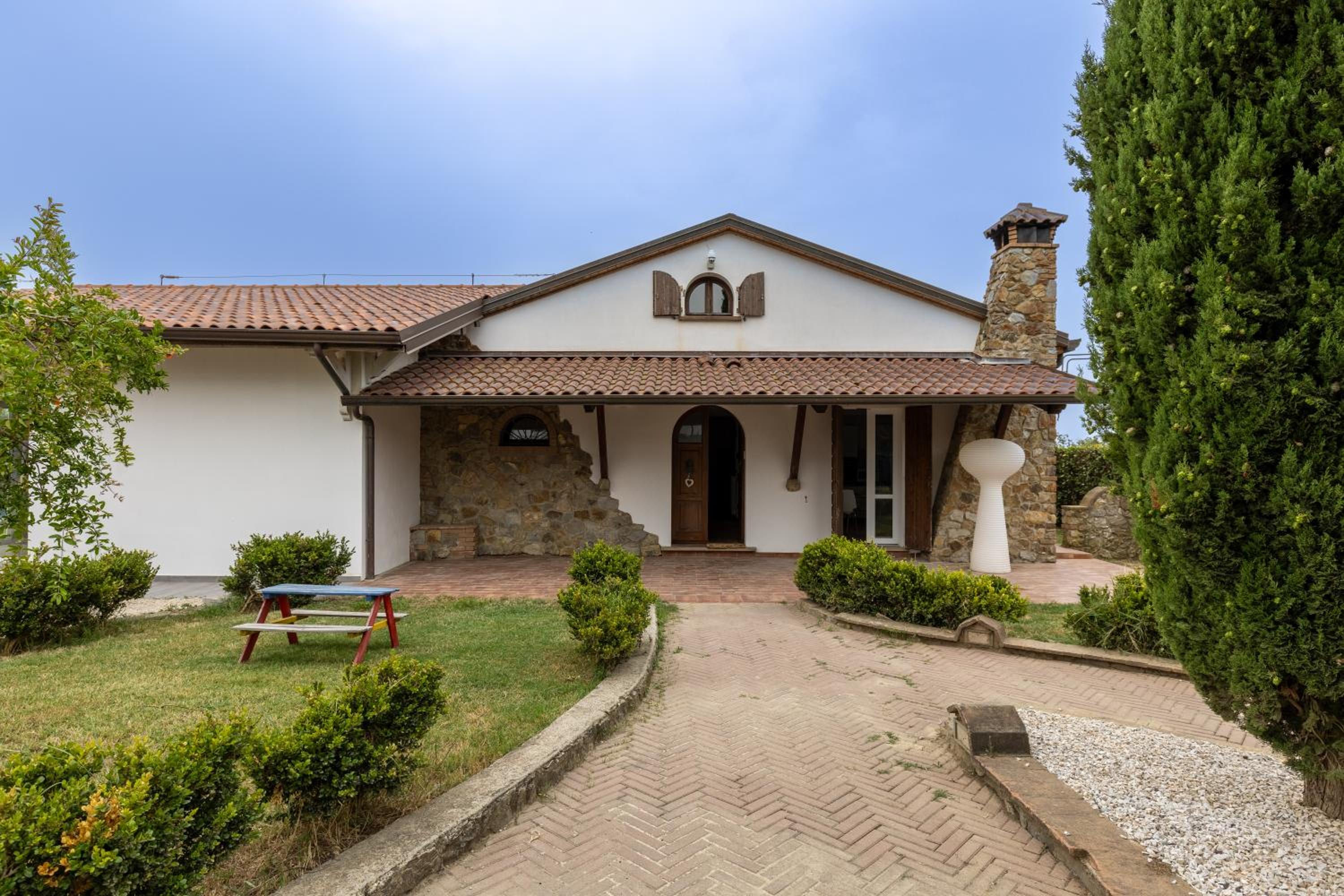 Castiglioncello - Villa in collina vista mare con piscina privata