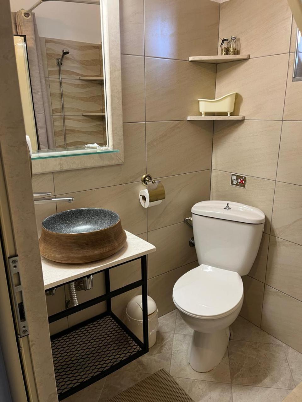 Bluemoon Suites Sarande