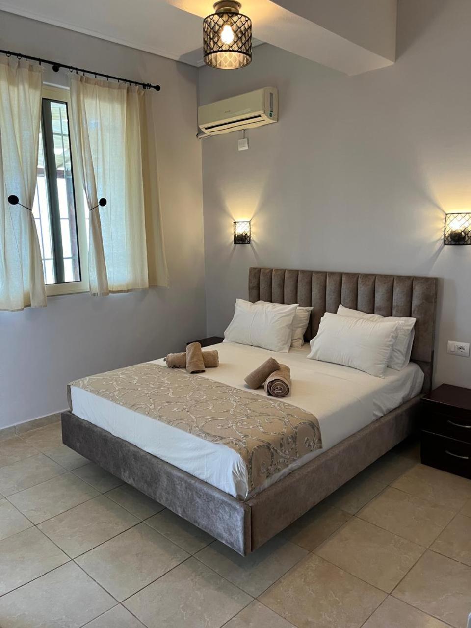 Bluemoon Suites Sarande