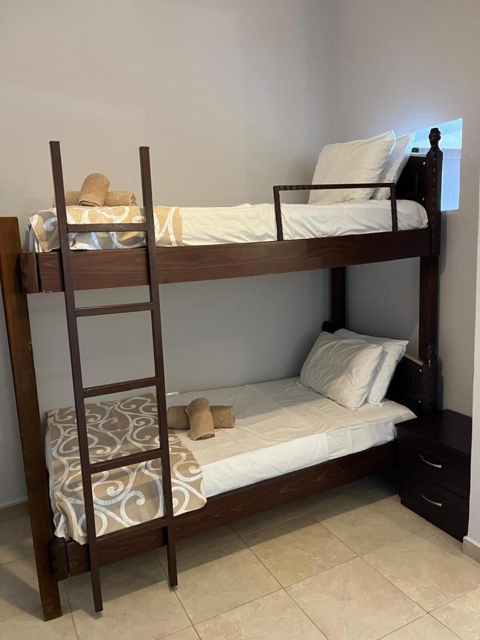 Bluemoon Suites Sarande