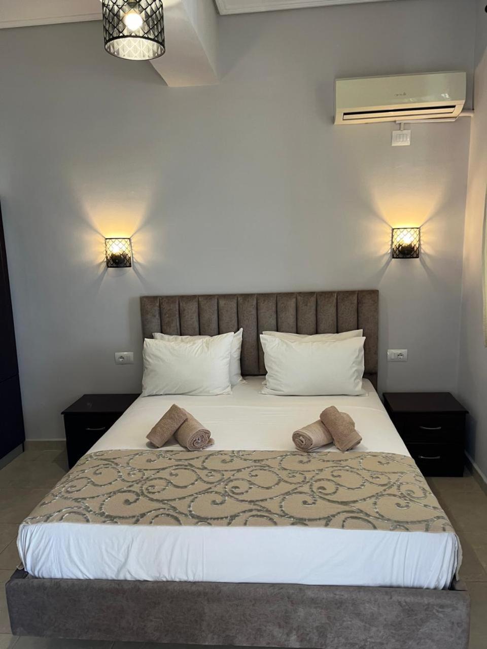Bluemoon Suites Sarande