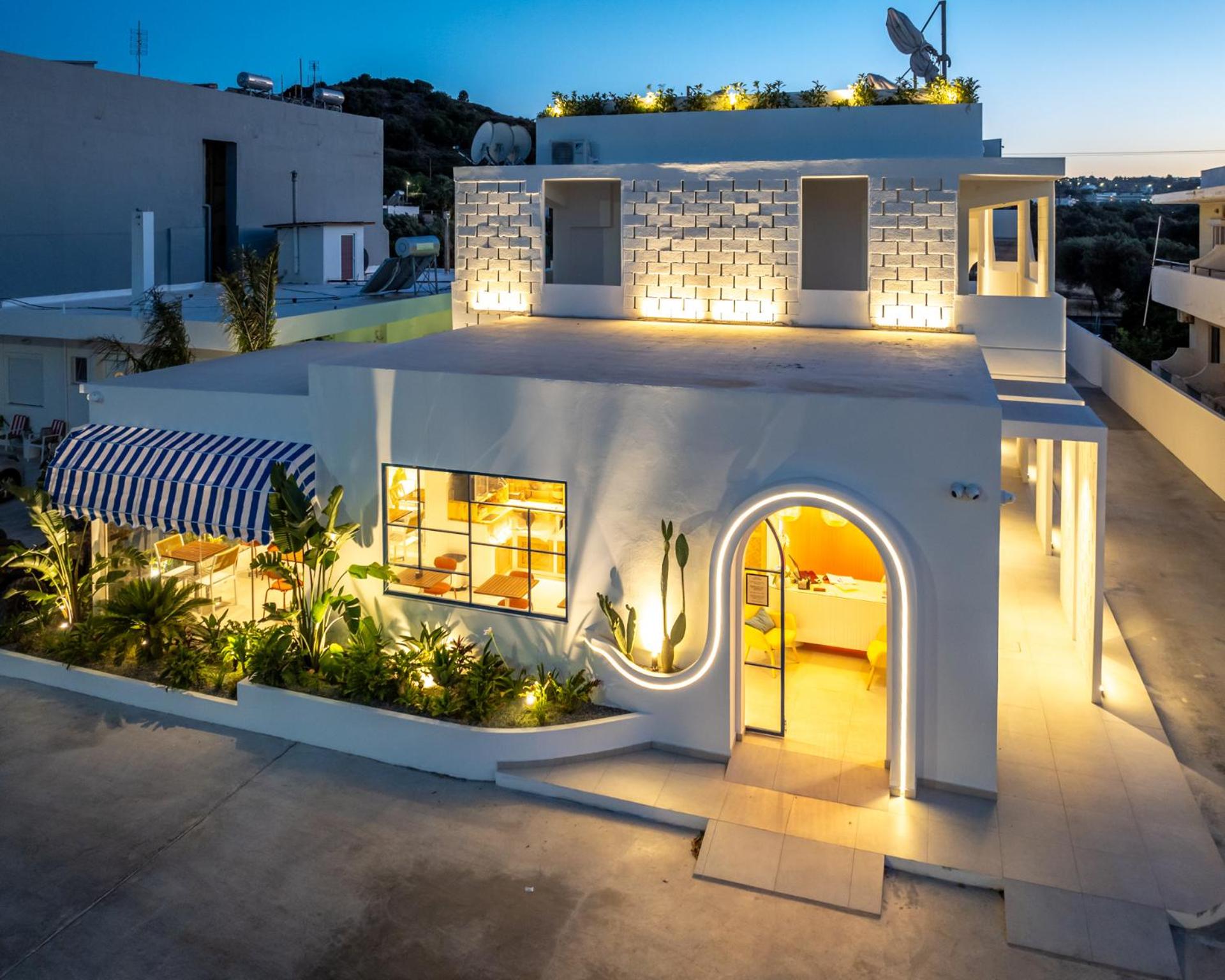 Hotel Patricia Suites - Image 1