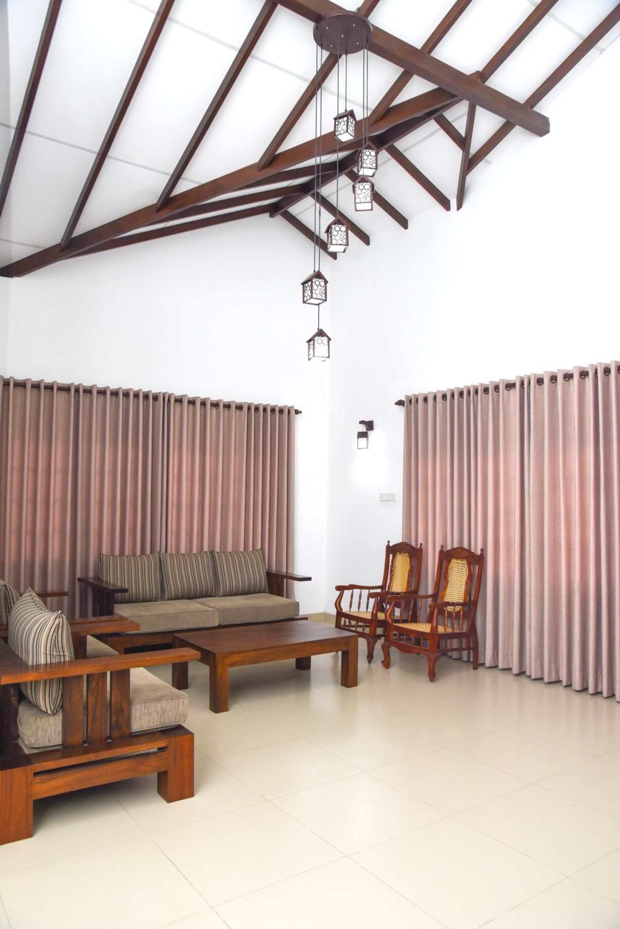 Kandy Hemantha Resort