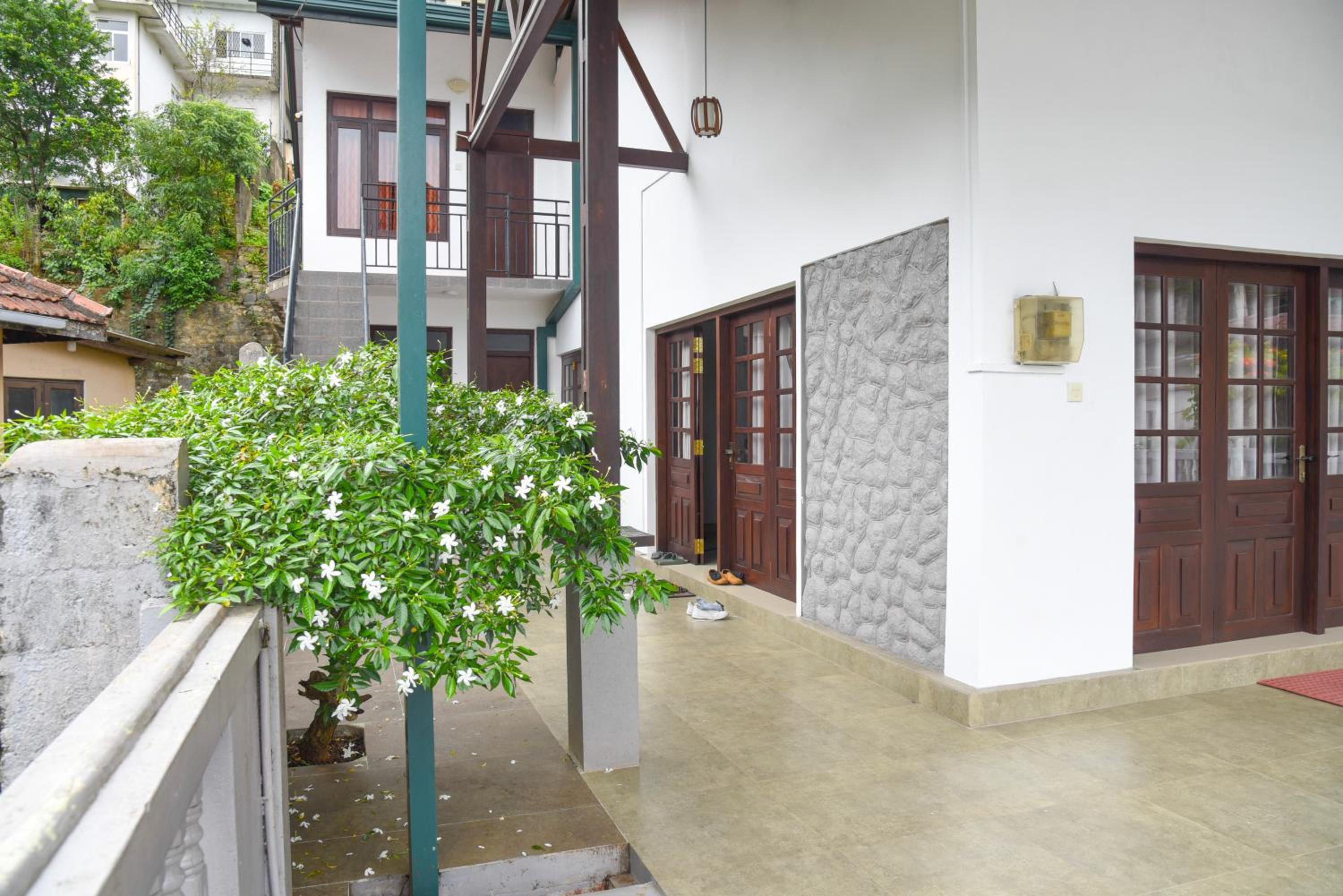 Kandy Hemantha Resort
