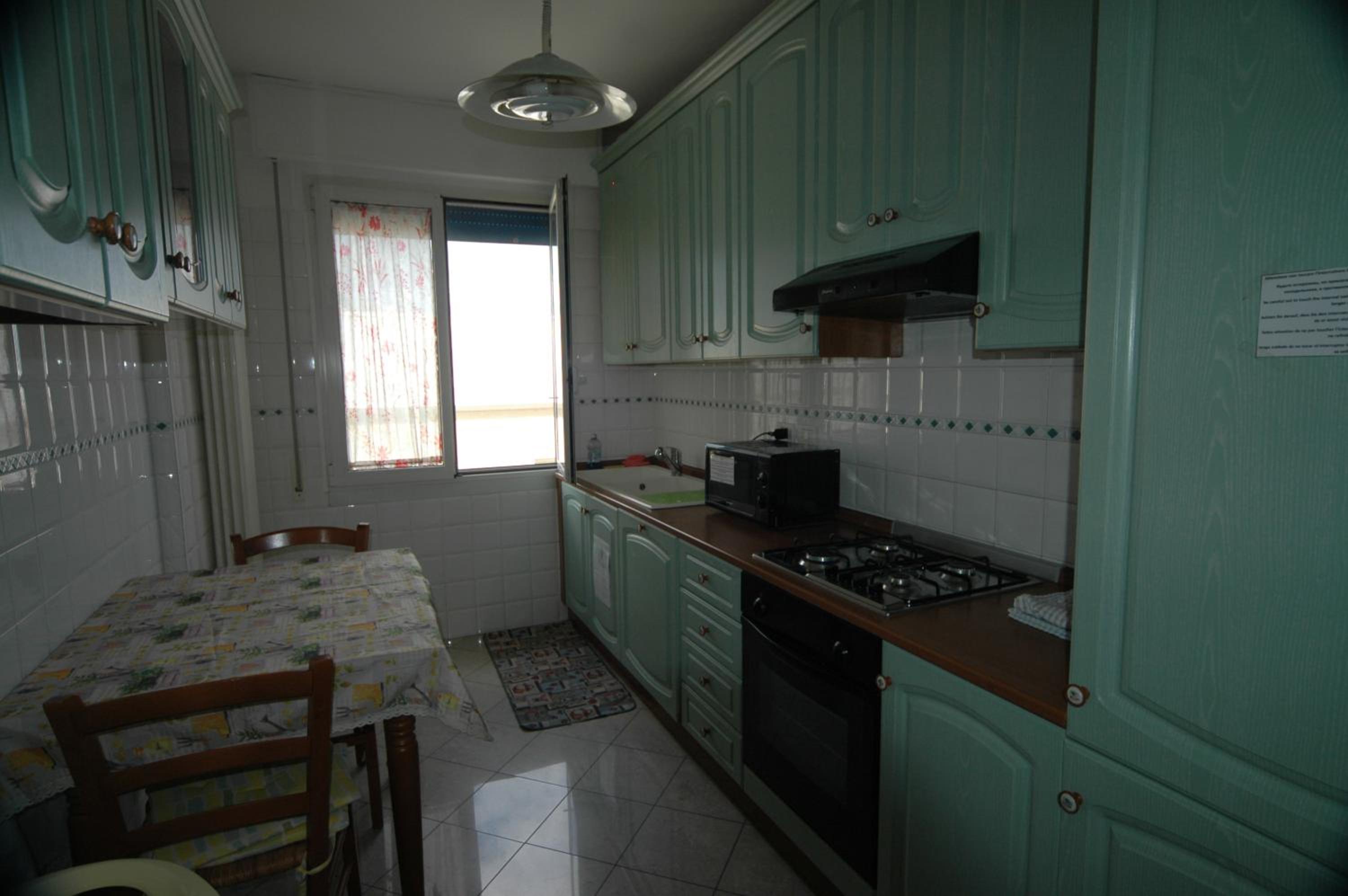 Casa Rosa en Rimini — kitchen