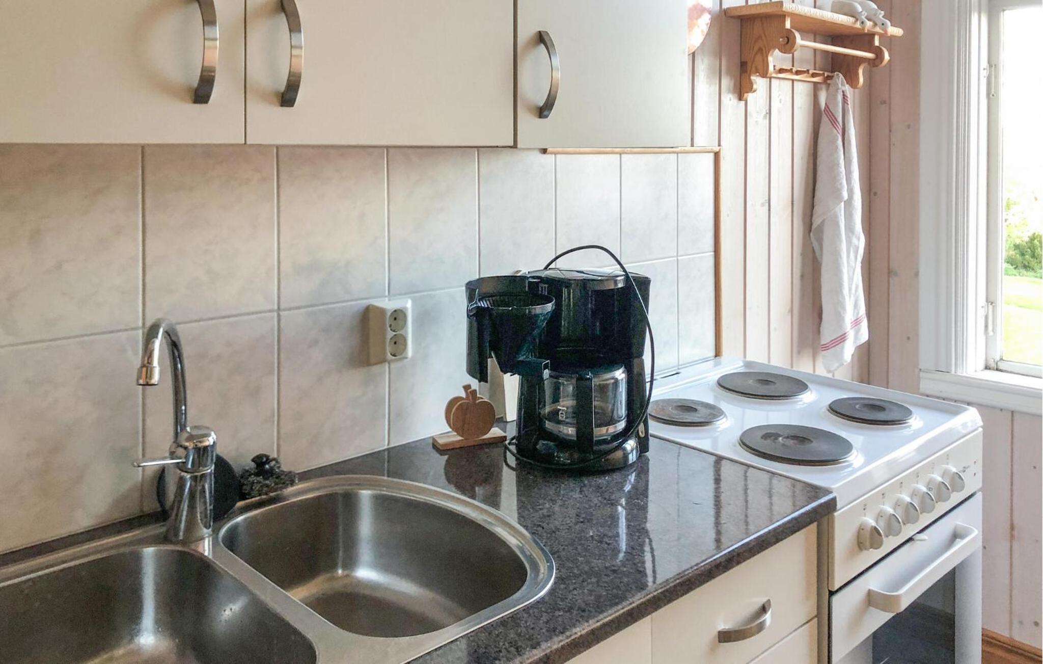 2 Bedroom Nice Apartment In Figelholm view 4