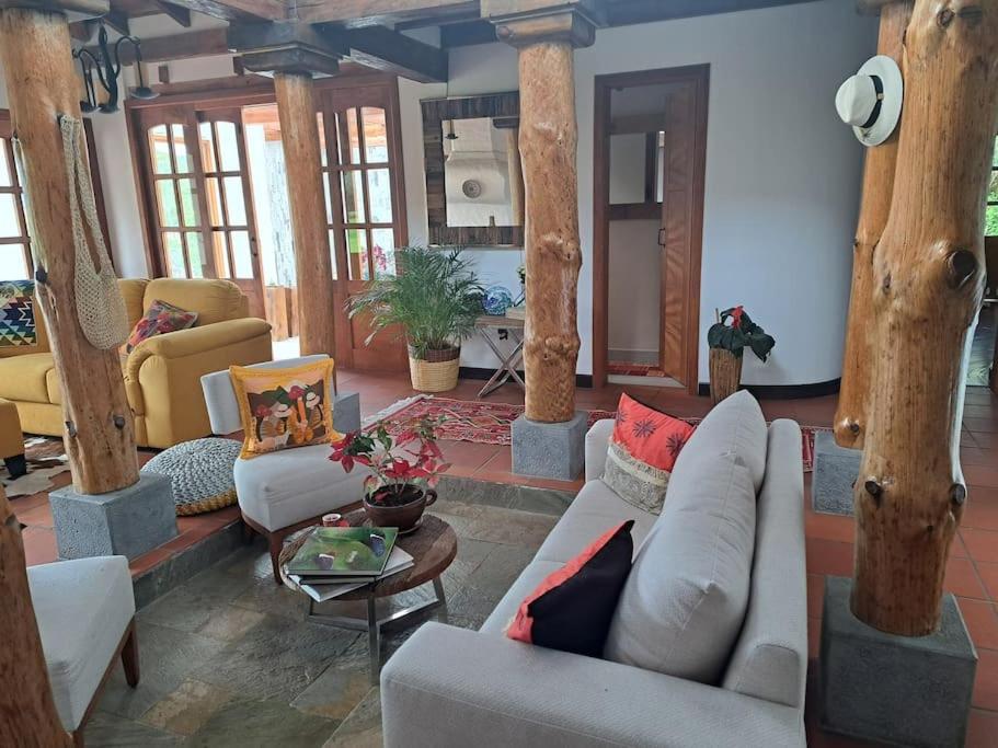 Hacienda Otavalo Country Home