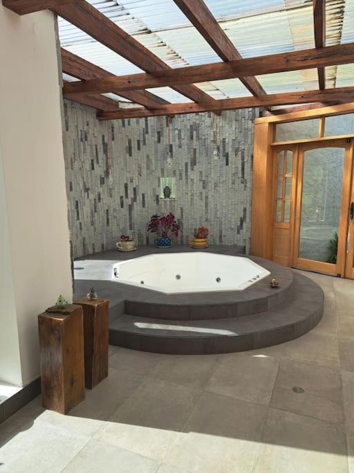 Hacienda Otavalo Country Home