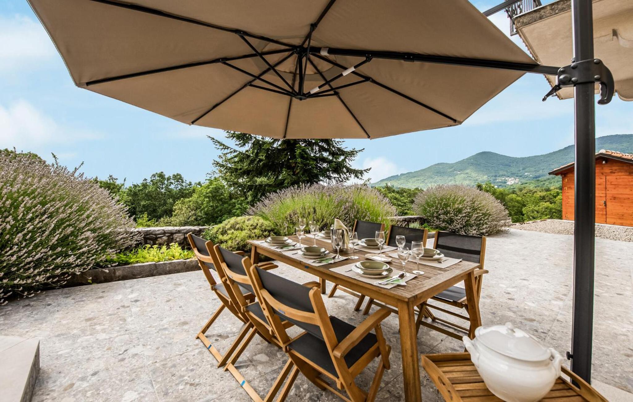 Stunning Home In Jusici view 3
