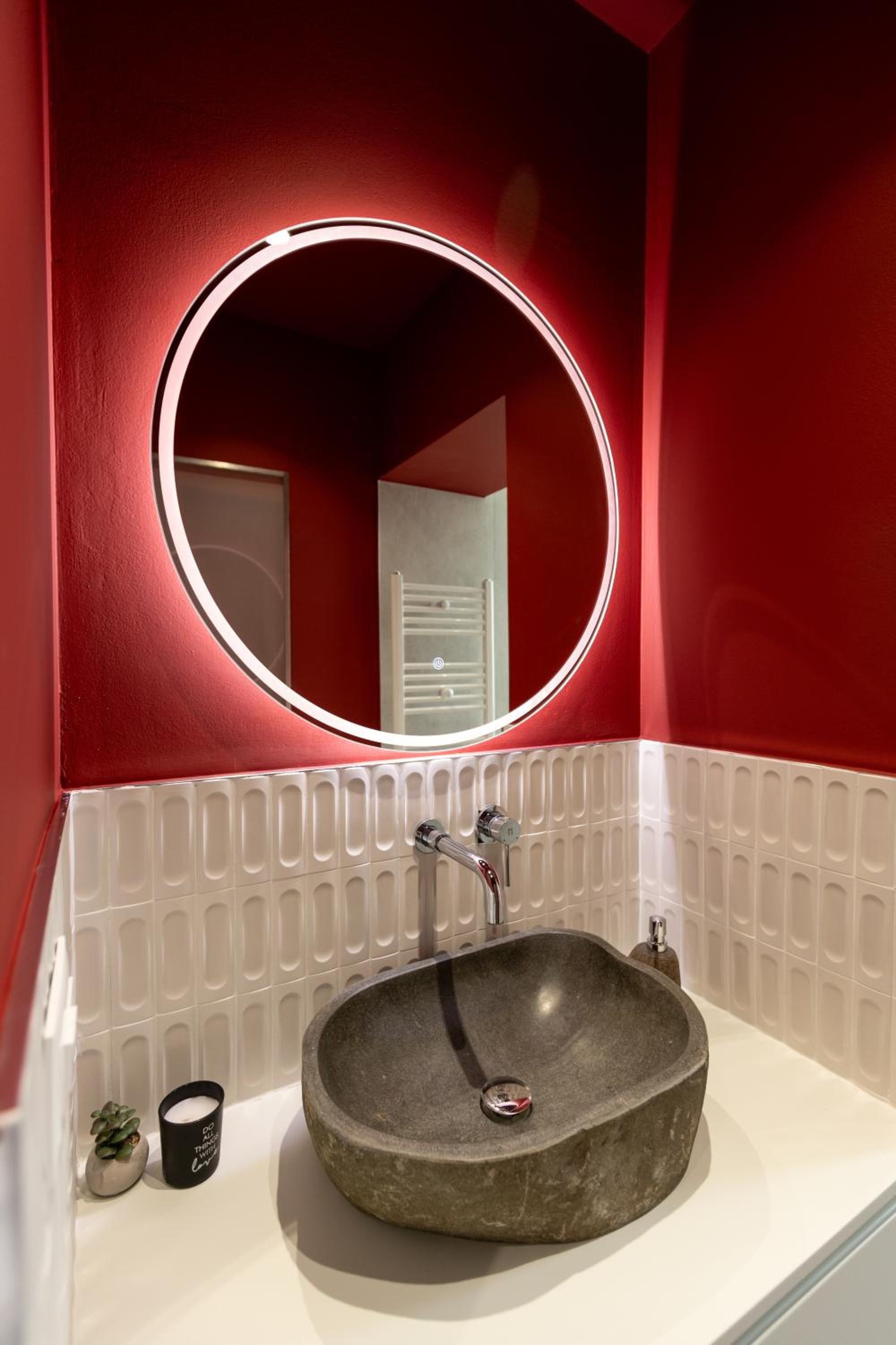 Ruby Apartment