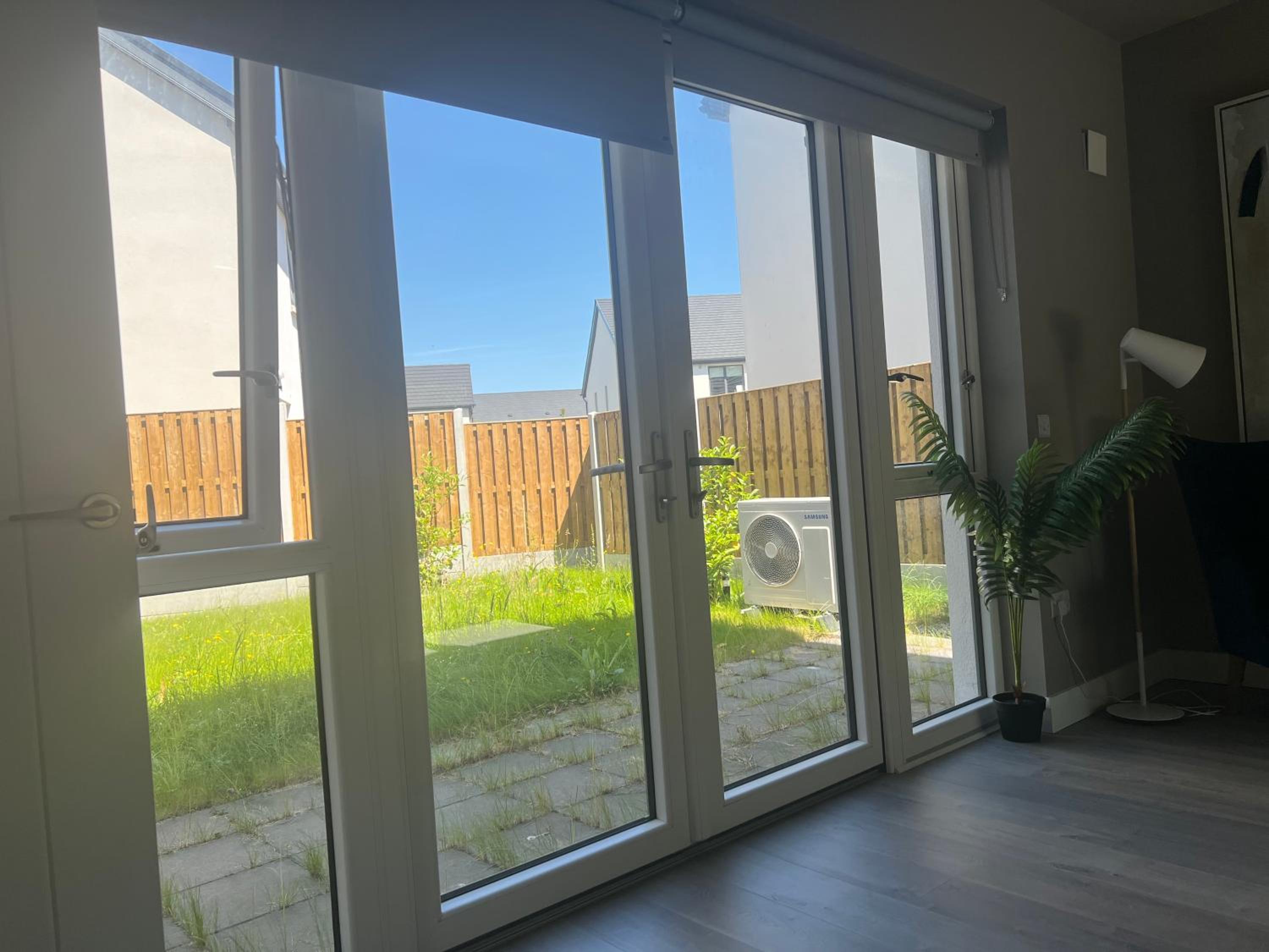 3 bed rooms Vip family house